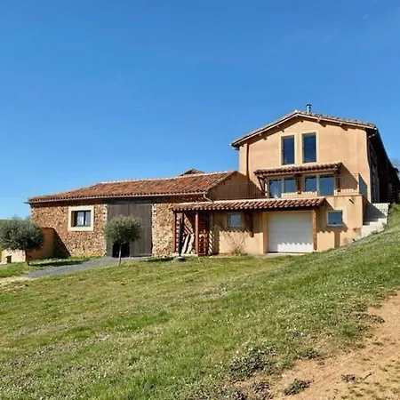 Le Puech De Nalbe بيت للعطل