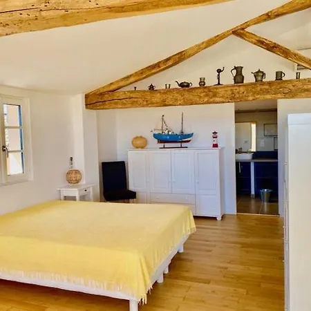 Le Puech De Nalbe * Villefranche-dʼAlbigeois