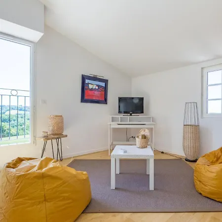 Le Puech De Nalbe * Villefranche-dʼAlbigeois