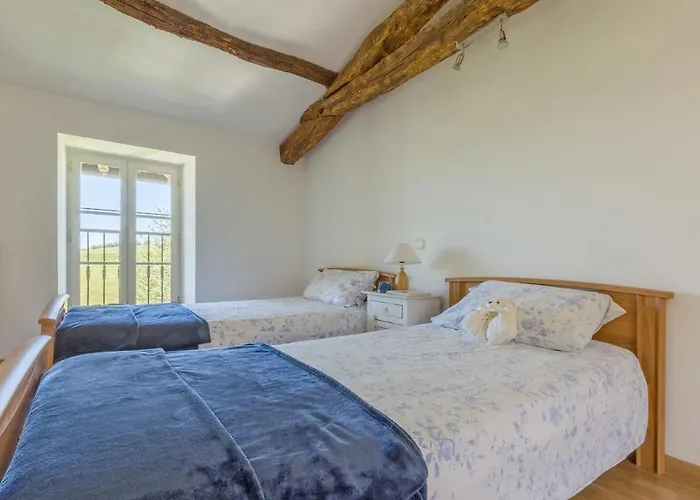 Le Puech De Nalbe 펜션 *